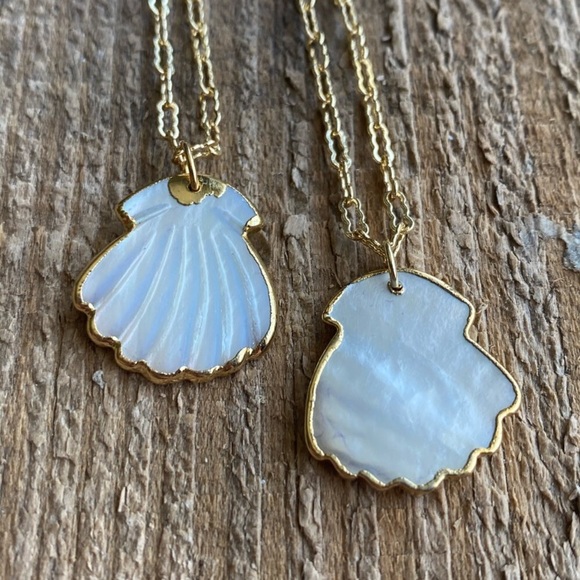 Carved Shell Necklace - Picture 8 of 10